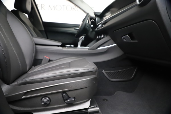 New 2019 Alfa Romeo Stelvio Ti Q4 for sale $51,840 at Alfa Romeo of Westport in Westport CT 06880 23