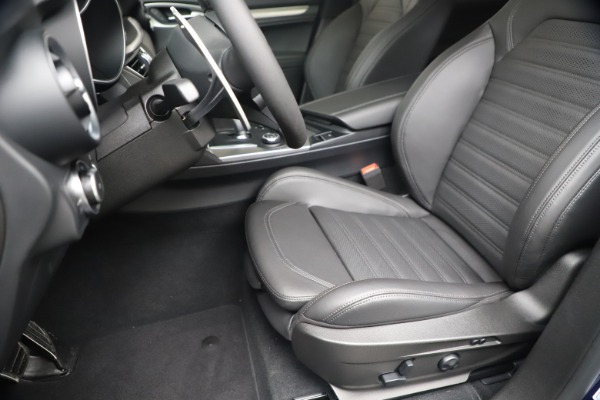 New 2019 Alfa Romeo Stelvio Ti Sport Q4 for sale $53,990 at Alfa Romeo of Westport in Westport CT 06880 15