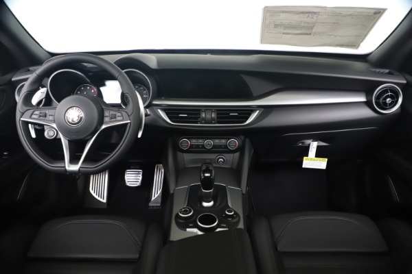 New 2019 Alfa Romeo Stelvio Ti Sport Q4 for sale $53,990 at Alfa Romeo of Westport in Westport CT 06880 16