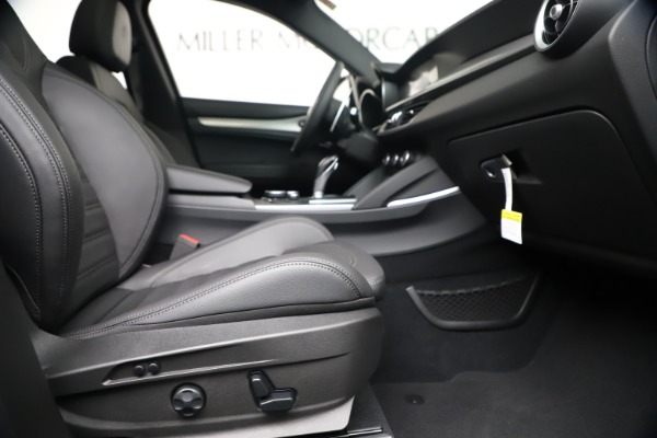 New 2019 Alfa Romeo Stelvio Ti Sport Q4 for sale $53,990 at Alfa Romeo of Westport in Westport CT 06880 23