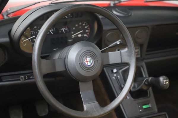 Used 1987 Alfa Romeo Spider Graduate for sale Sold at Alfa Romeo of Westport in Westport CT 06880 22