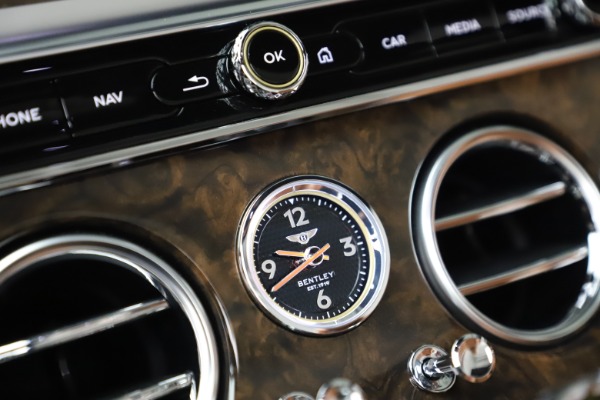 New 2020 Bentley Continental GTC W12 for sale $292,575 at Alfa Romeo of Westport in Westport CT 06880 28