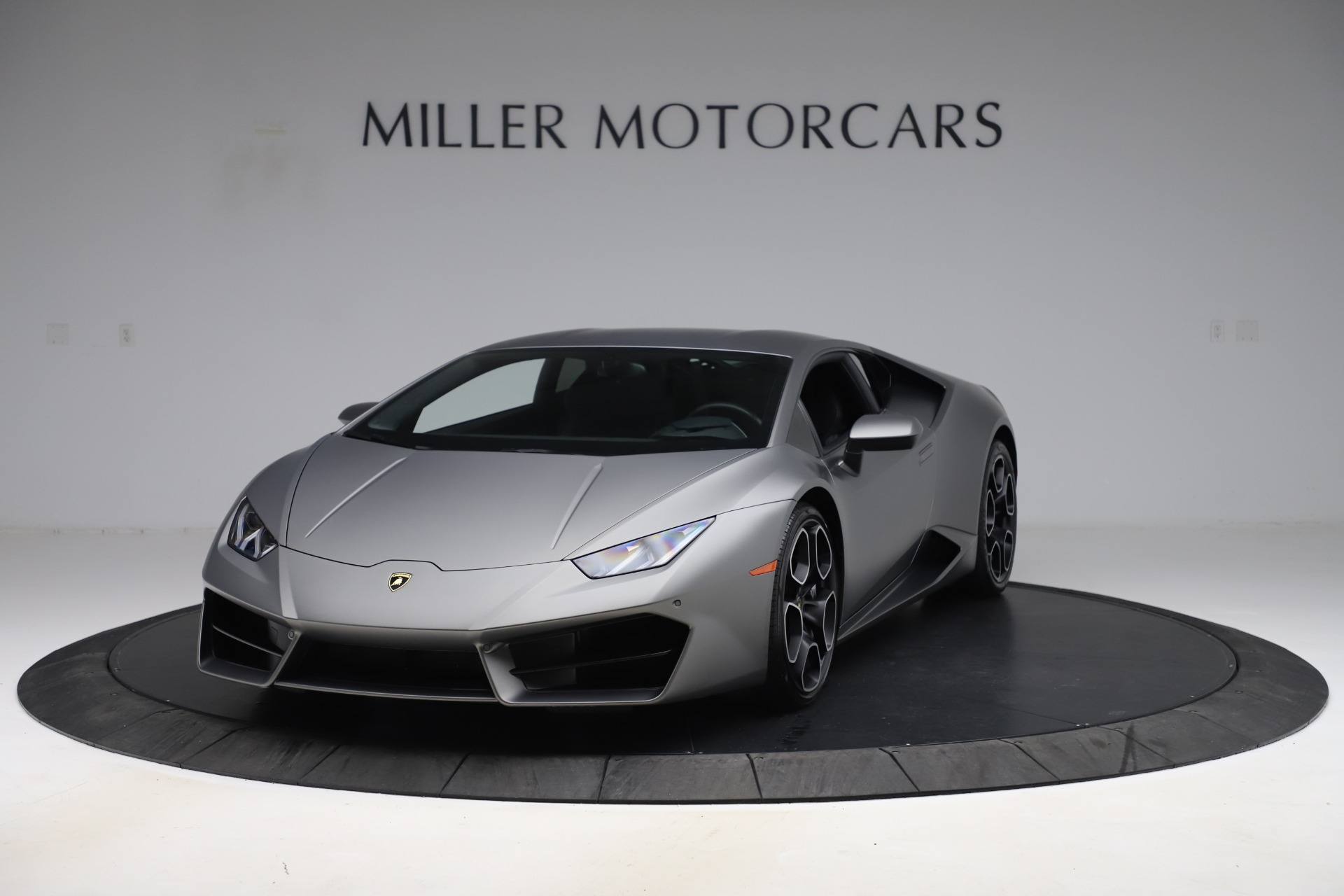 Used 2017 Lamborghini Huracan LP 580-2 for sale $179,900 at Alfa Romeo of Westport in Westport CT 06880 1