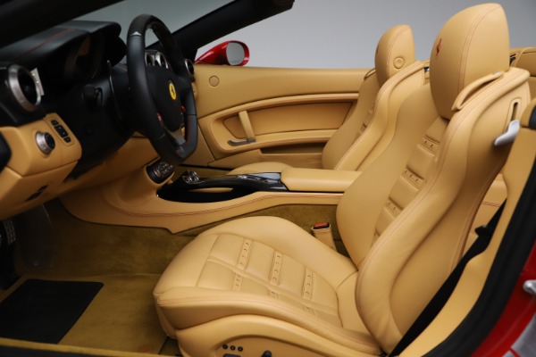 Used 2014 Ferrari California 30 for sale Sold at Alfa Romeo of Westport in Westport CT 06880 19