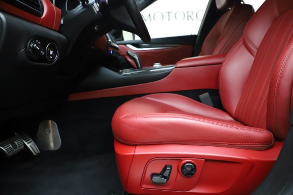Used 2019 Maserati Levante S Q4 GranLusso for sale Sold at Alfa Romeo of Westport in Westport CT 06880 14