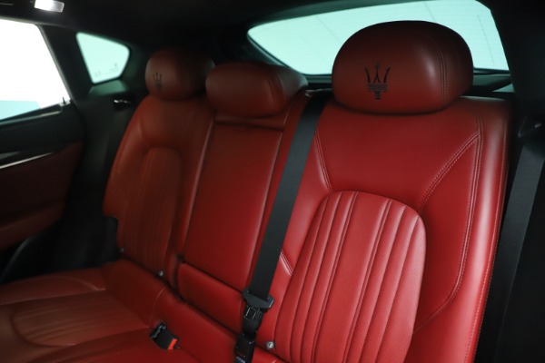 Used 2019 Maserati Levante S Q4 GranLusso for sale Sold at Alfa Romeo of Westport in Westport CT 06880 18