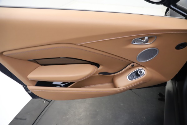 New 2020 Aston Martin Vantage Coupe for sale $174,731 at Alfa Romeo of Westport in Westport CT 06880 16