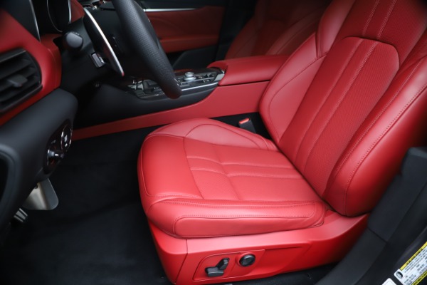 New 2020 Maserati Levante S Q4 GranSport for sale $101,535 at Alfa Romeo of Westport in Westport CT 06880 15