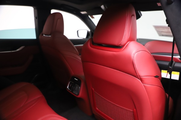 New 2020 Maserati Levante S Q4 GranSport for sale $101,535 at Alfa Romeo of Westport in Westport CT 06880 27
