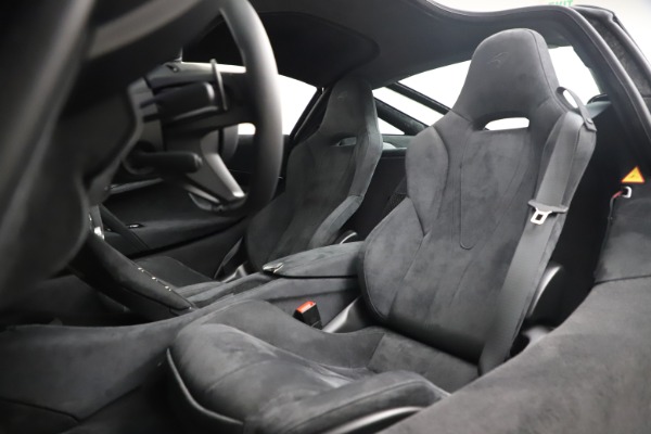 New 2020 McLaren 720S Coupe for sale $327,370 at Alfa Romeo of Westport in Westport CT 06880 17