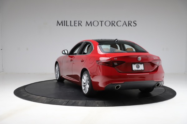 Used 2020 Alfa Romeo Giulia Q4 for sale Sold at Alfa Romeo of Westport in Westport CT 06880 5