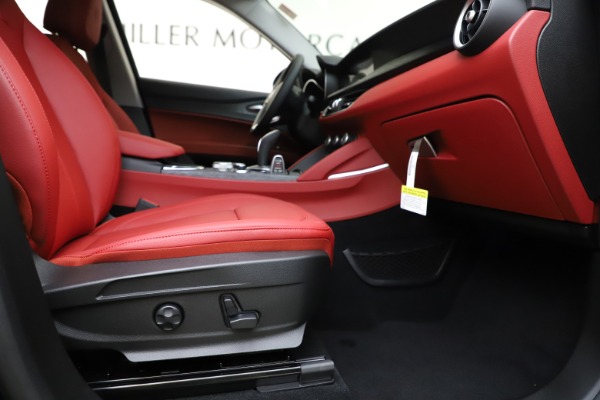 New 2020 Alfa Romeo Stelvio Sport Q4 for sale $50,795 at Alfa Romeo of Westport in Westport CT 06880 23