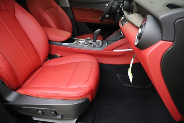 New 2020 Alfa Romeo Stelvio Sport Q4 for sale $50,795 at Alfa Romeo of Westport in Westport CT 06880 24