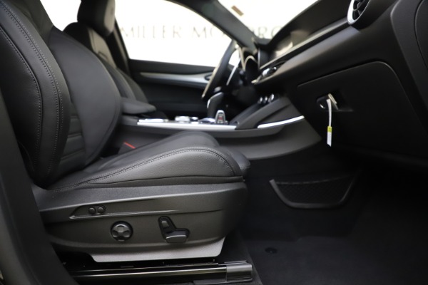 New 2020 Alfa Romeo Stelvio Ti Sport Q4 for sale Sold at Alfa Romeo of Westport in Westport CT 06880 23