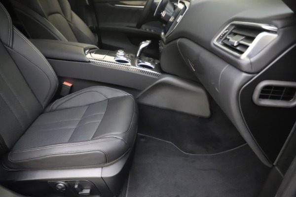 New 2019 Maserati Ghibli SQ4 GranSport for sale $100,695 at Alfa Romeo of Westport in Westport CT 06880 24
