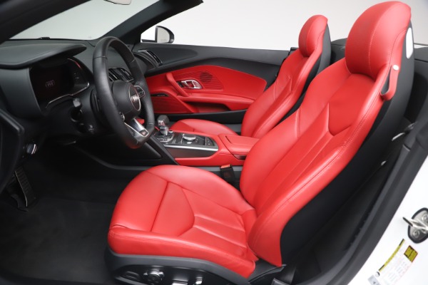 Used 2017 Audi R8 5.2 quattro V10 Spyder for sale Sold at Alfa Romeo of Westport in Westport CT 06880 20