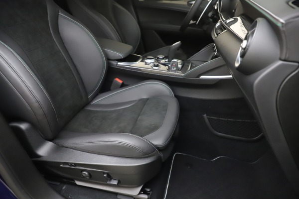 New 2020 Alfa Romeo Stelvio Quadrifoglio for sale $88,845 at Alfa Romeo of Westport in Westport CT 06880 24