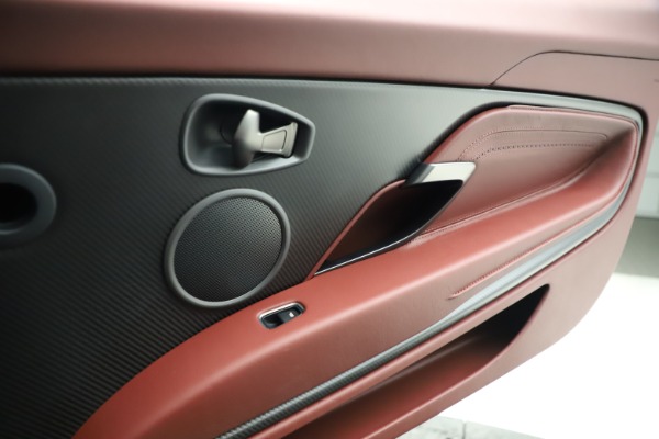 New 2020 Aston Martin DB11 Volante Convertible for sale $263,681 at Alfa Romeo of Westport in Westport CT 06880 25