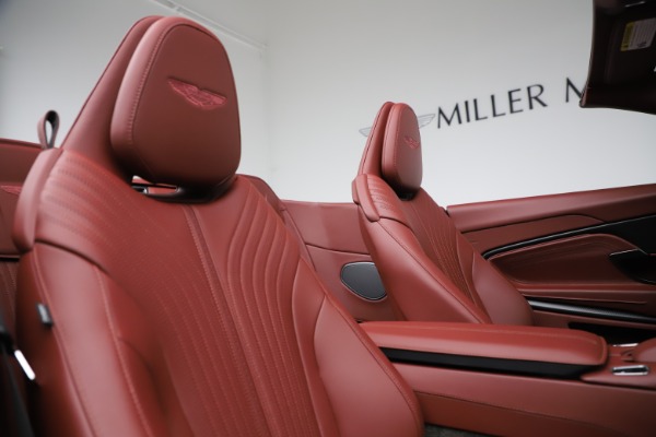 New 2020 Aston Martin DB11 Volante Convertible for sale $263,681 at Alfa Romeo of Westport in Westport CT 06880 26