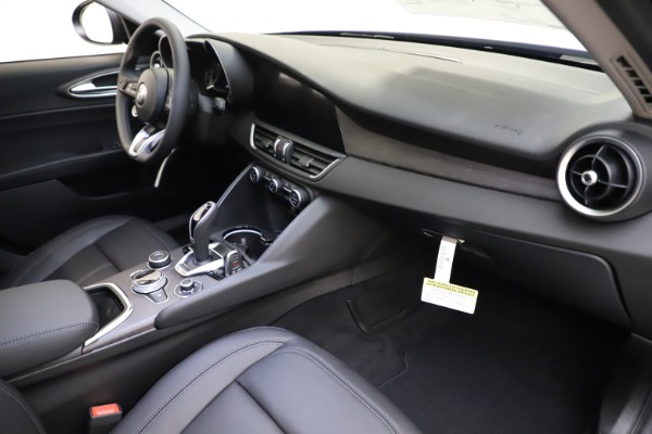 New 2020 Alfa Romeo Giulia Ti Q4 for sale $46,145 at Alfa Romeo of Westport in Westport CT 06880 22