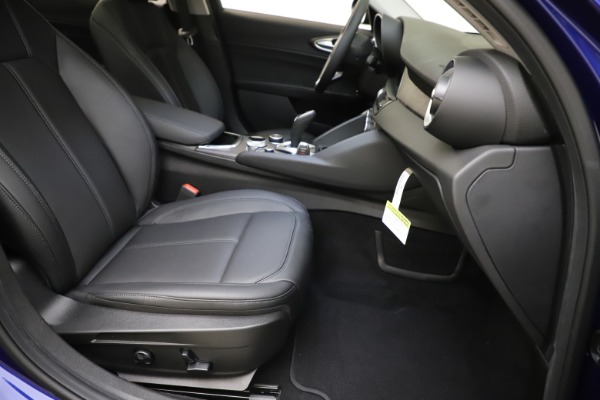 New 2020 Alfa Romeo Giulia Ti Q4 for sale $46,145 at Alfa Romeo of Westport in Westport CT 06880 24
