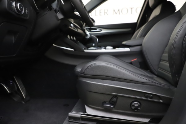 New 2020 Alfa Romeo Stelvio Ti Sport Q4 for sale Sold at Alfa Romeo of Westport in Westport CT 06880 14