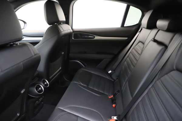 New 2020 Alfa Romeo Stelvio Ti Sport Q4 for sale Sold at Alfa Romeo of Westport in Westport CT 06880 19