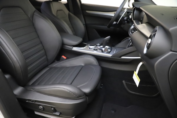 New 2020 Alfa Romeo Stelvio Ti Sport Q4 for sale Sold at Alfa Romeo of Westport in Westport CT 06880 24