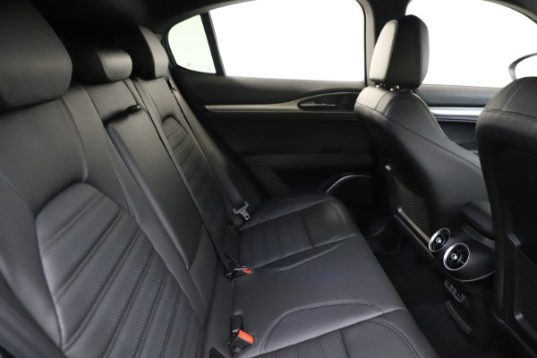 New 2020 Alfa Romeo Stelvio Ti Sport Q4 for sale Sold at Alfa Romeo of Westport in Westport CT 06880 27