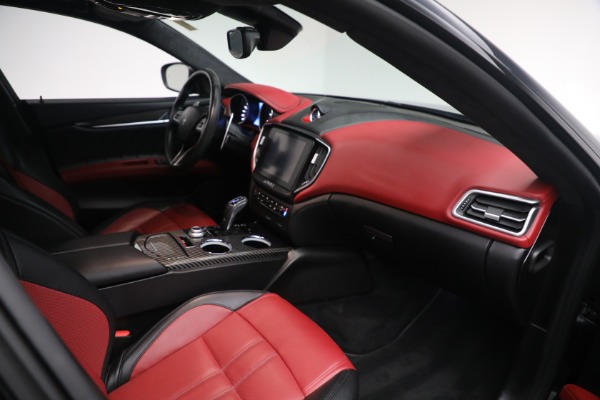 Used 2020 Maserati Ghibli S Q4 GranSport for sale Sold at Alfa Romeo of Westport in Westport CT 06880 17