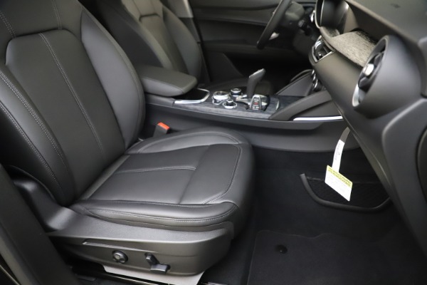 New 2020 Alfa Romeo Stelvio Sport Q4 for sale $49,695 at Alfa Romeo of Westport in Westport CT 06880 24