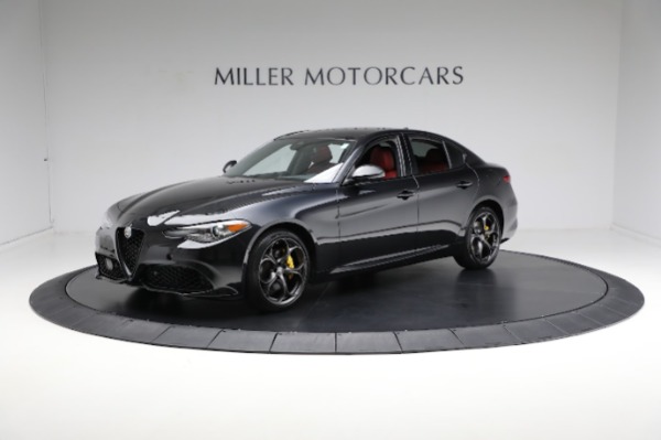 Used 2021 Alfa Romeo Giulia Veloce for sale Sold at Alfa Romeo of Westport in Westport CT 06880 3