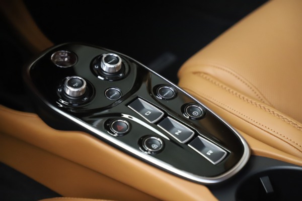 Used 2020 McLaren GT Luxe for sale $187,900 at Alfa Romeo of Westport in Westport CT 06880 22