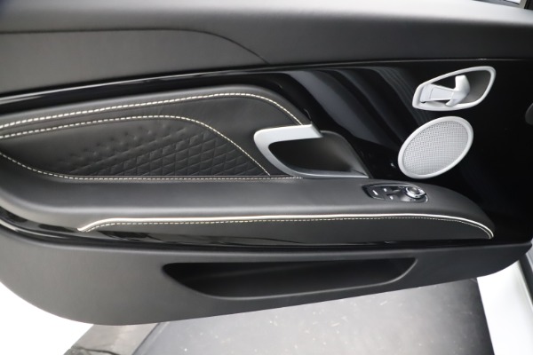 New 2020 Aston Martin DBS Superleggera Volante Convertible for sale $353,931 at Alfa Romeo of Westport in Westport CT 06880 16