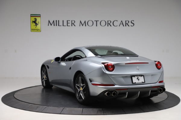 Used 2016 Ferrari California T for sale Sold at Alfa Romeo of Westport in Westport CT 06880 17
