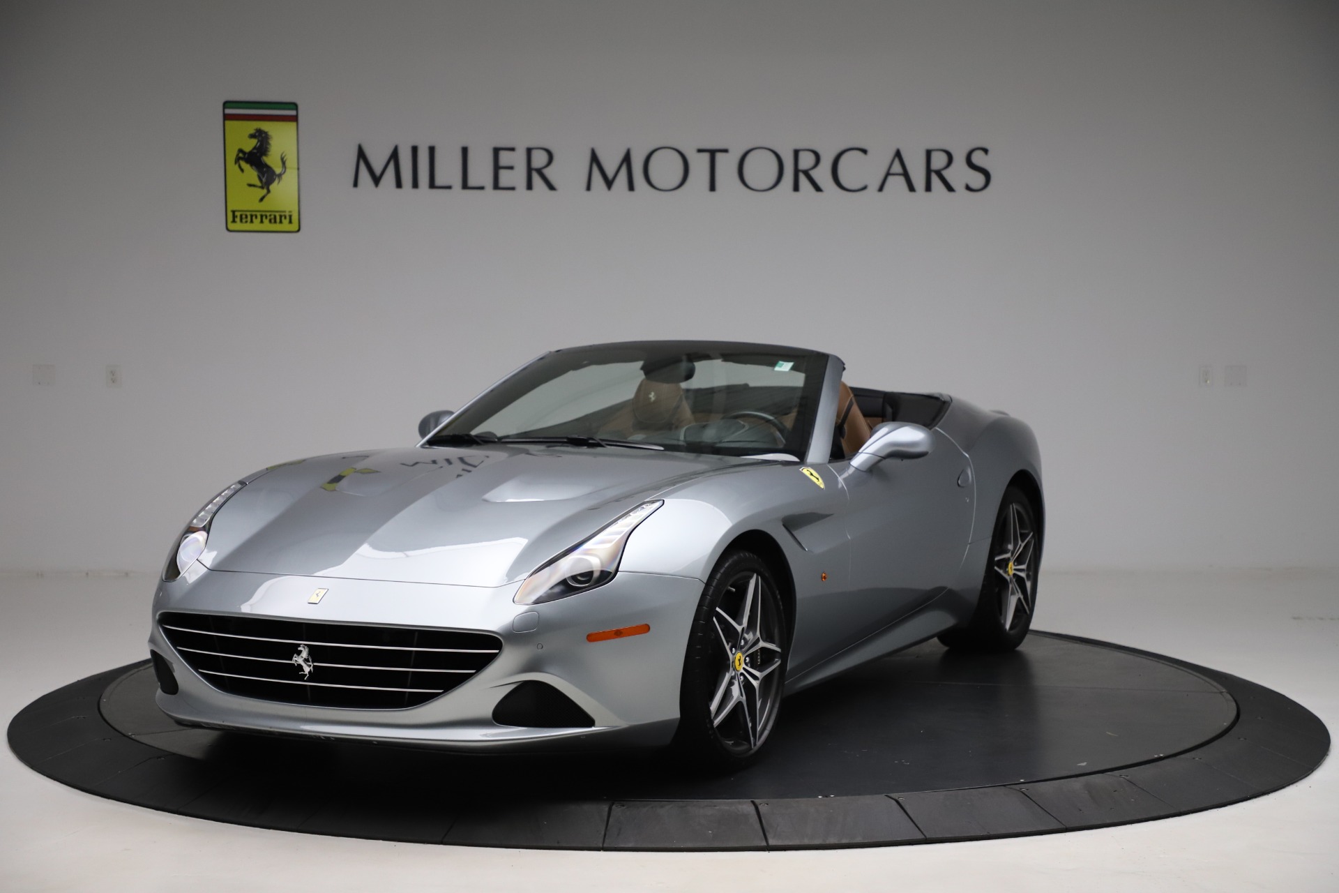 Used 2016 Ferrari California T for sale Sold at Alfa Romeo of Westport in Westport CT 06880 1