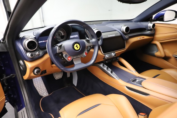 Used 2017 Ferrari GTC4Lusso for sale $209,900 at Alfa Romeo of Westport in Westport CT 06880 14