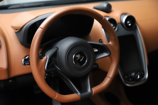 Used 2017 McLaren 570S for sale $154,900 at Alfa Romeo of Westport in Westport CT 06880 16