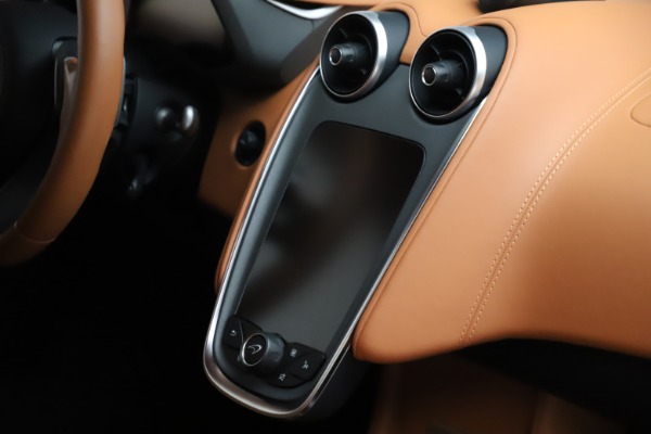 Used 2017 McLaren 570S for sale $154,900 at Alfa Romeo of Westport in Westport CT 06880 21
