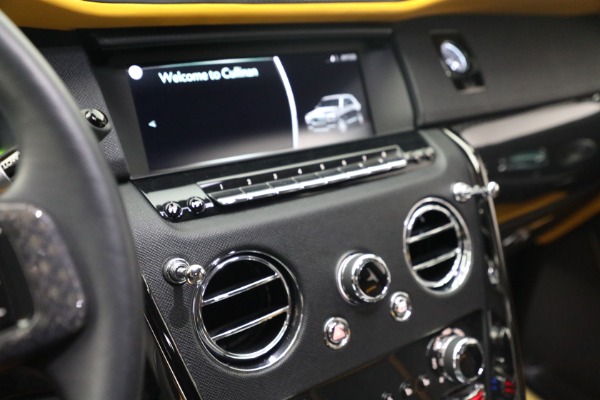 Used 2020 Rolls-Royce Cullinan Black Badge for sale $499,900 at Alfa Romeo of Westport in Westport CT 06880 28