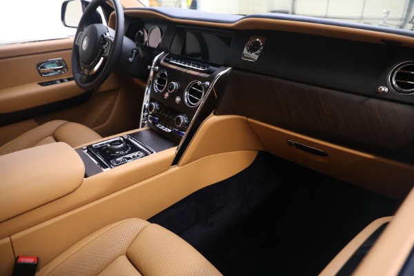 Used 2020 Rolls-Royce Cullinan for sale Call for price at Alfa Romeo of Westport in Westport CT 06880 16