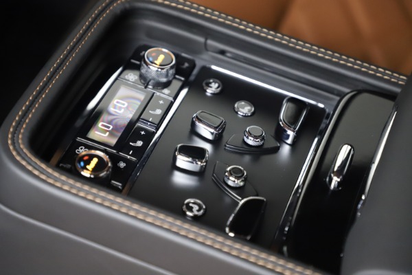 Used 2016 Bentley Mulsanne Speed for sale Sold at Alfa Romeo of Westport in Westport CT 06880 28