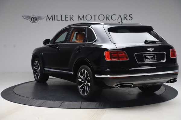Used 2017 Bentley Bentayga W12 for sale $139,900 at Alfa Romeo of Westport in Westport CT 06880 5