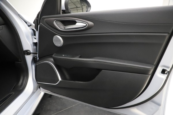 New 2020 Alfa Romeo Giulia Ti Q4 for sale $52,345 at Alfa Romeo of Westport in Westport CT 06880 25