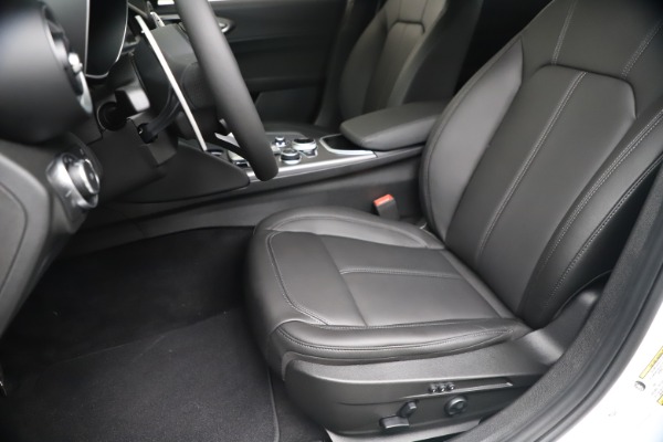 New 2020 Alfa Romeo Giulia Sport Q4 for sale $49,145 at Alfa Romeo of Westport in Westport CT 06880 15