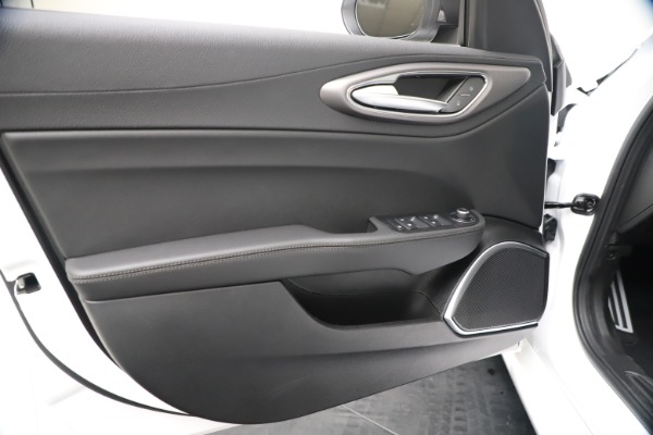 New 2020 Alfa Romeo Giulia Sport Q4 for sale $49,145 at Alfa Romeo of Westport in Westport CT 06880 17