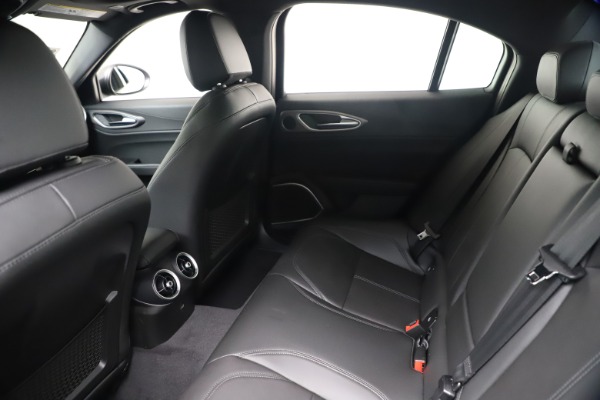 New 2020 Alfa Romeo Giulia Sport Q4 for sale $49,145 at Alfa Romeo of Westport in Westport CT 06880 19