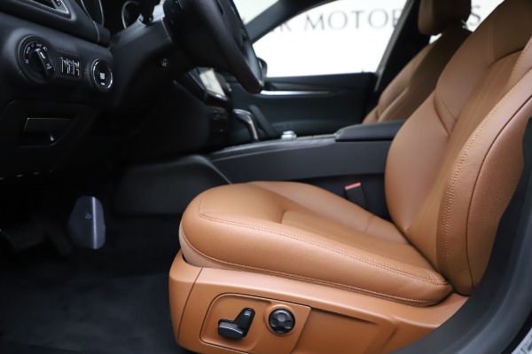 New 2020 Maserati Ghibli S Q4 for sale $82,385 at Alfa Romeo of Westport in Westport CT 06880 14