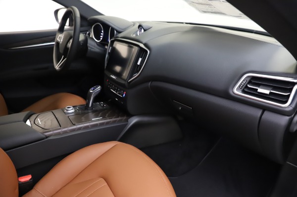 New 2020 Maserati Ghibli S Q4 for sale $82,385 at Alfa Romeo of Westport in Westport CT 06880 22
