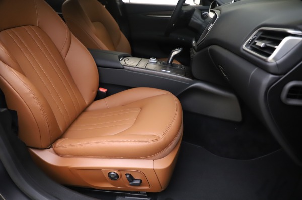 New 2020 Maserati Ghibli S Q4 for sale $82,385 at Alfa Romeo of Westport in Westport CT 06880 24